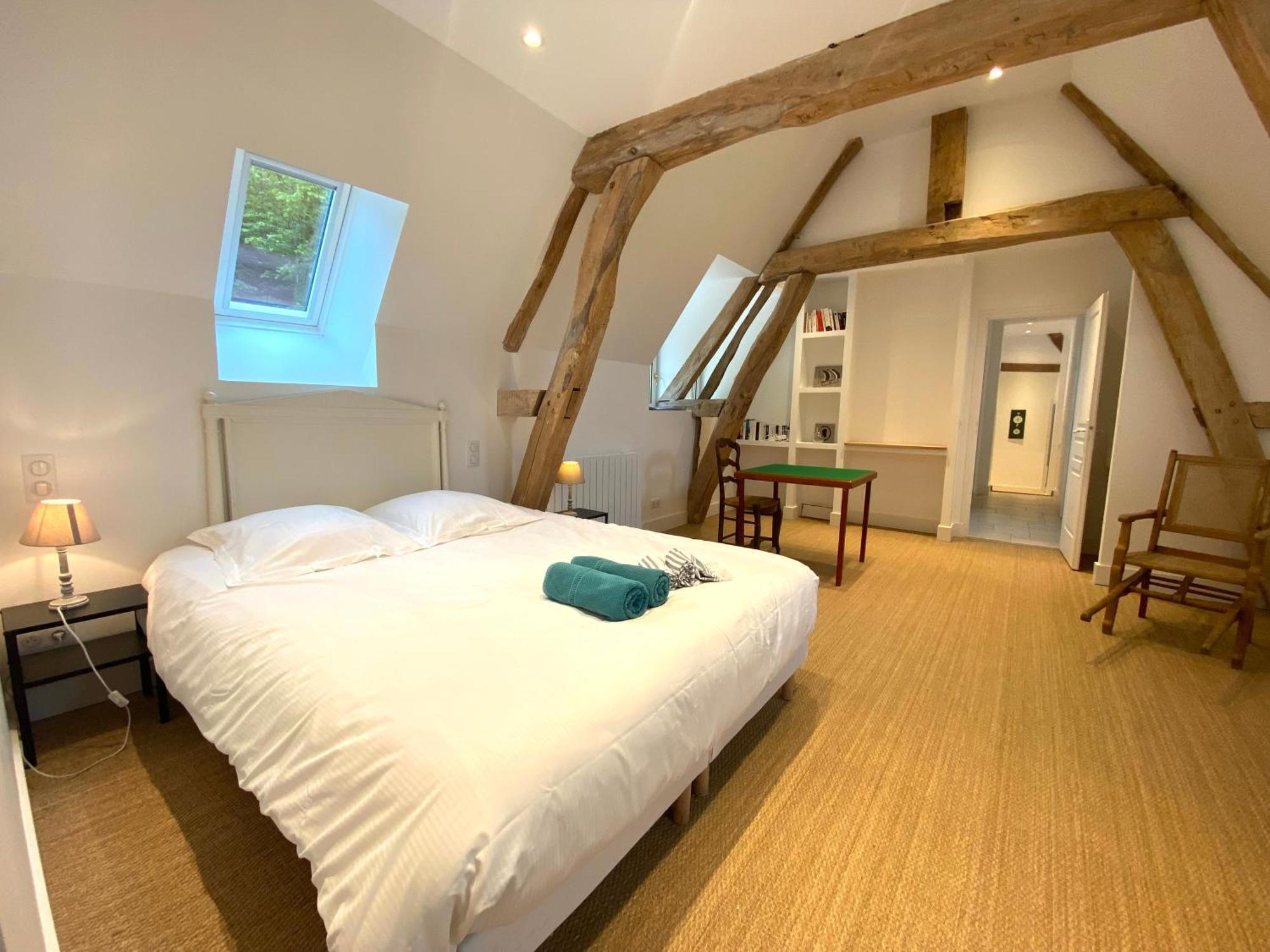 Le Pressoir Du Chateau De Neuville - Famille & Amis