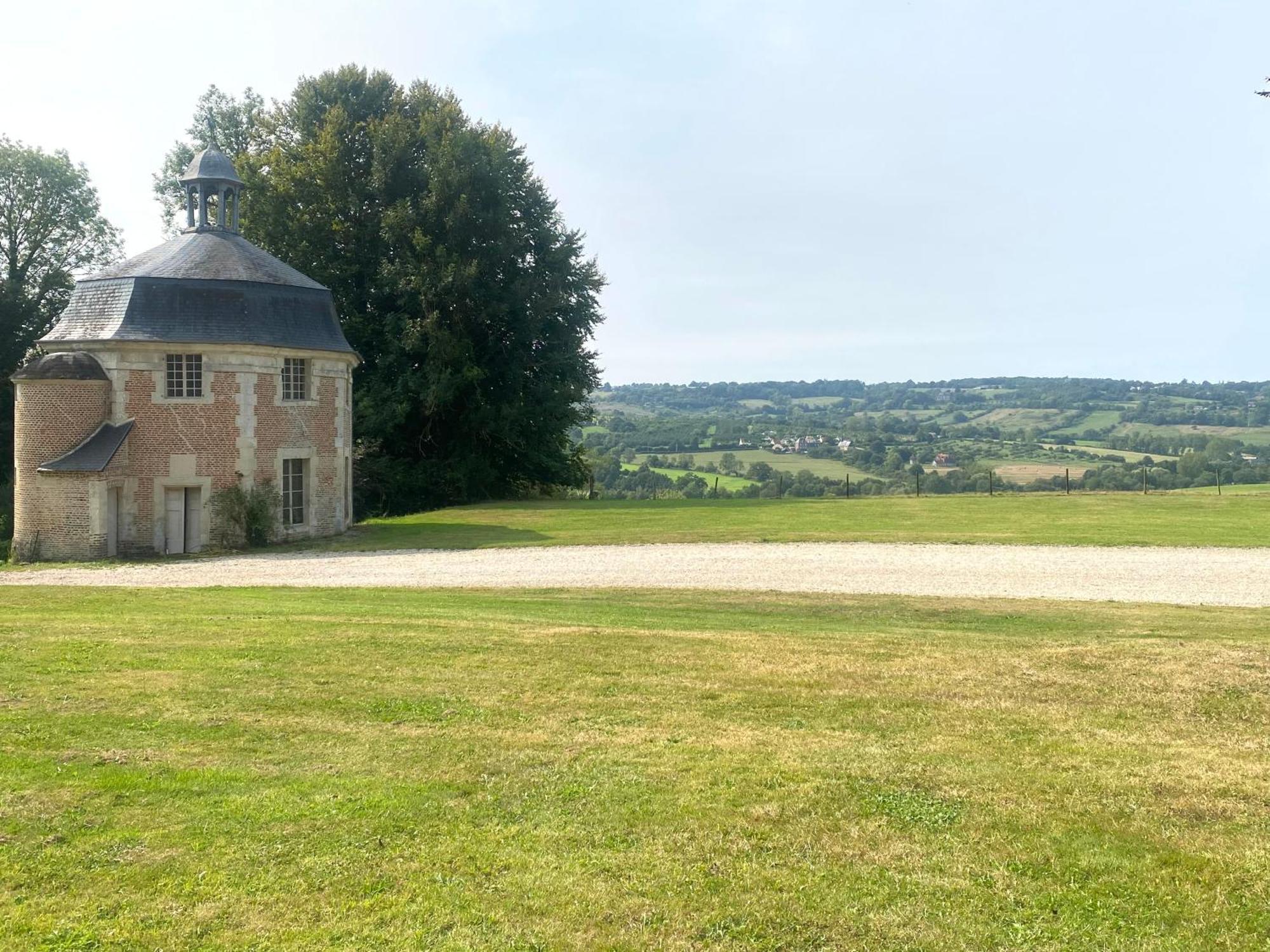 Le Pressoir Du Chateau De Neuville - Famille & Amis Holiday home *