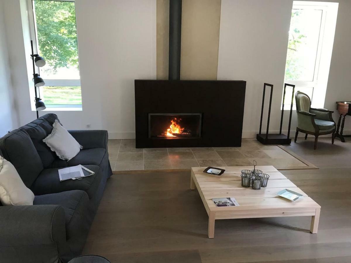 Le Pressoir Du Chateau De Neuville - Famille & Amis
